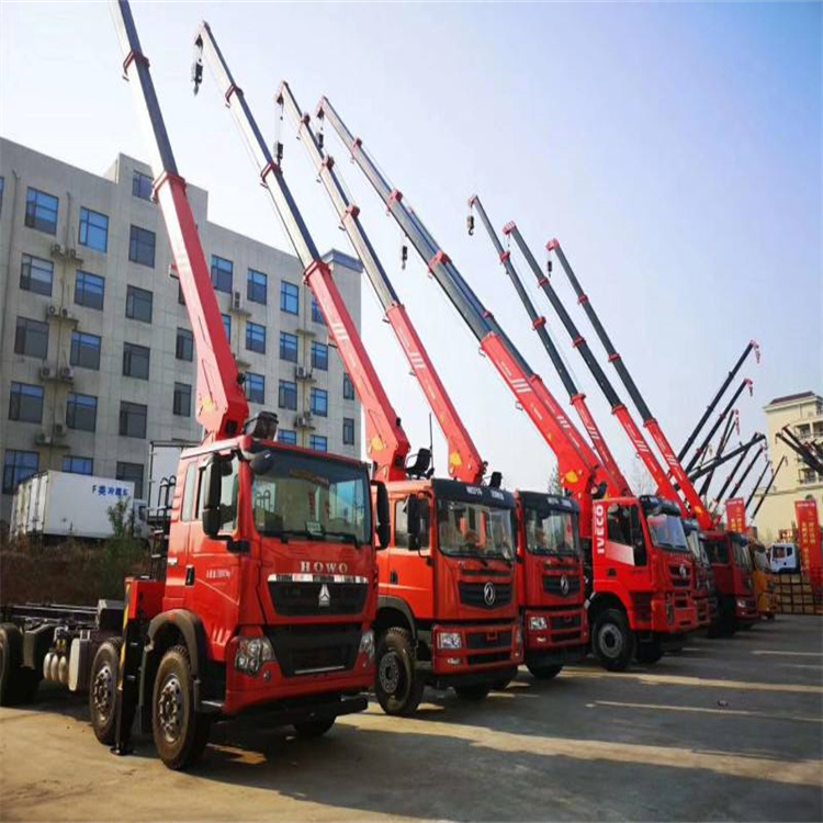 新沂租专业吊车电话